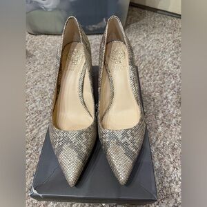 Vince Camuto Retsie Gilded Opulent Exotic